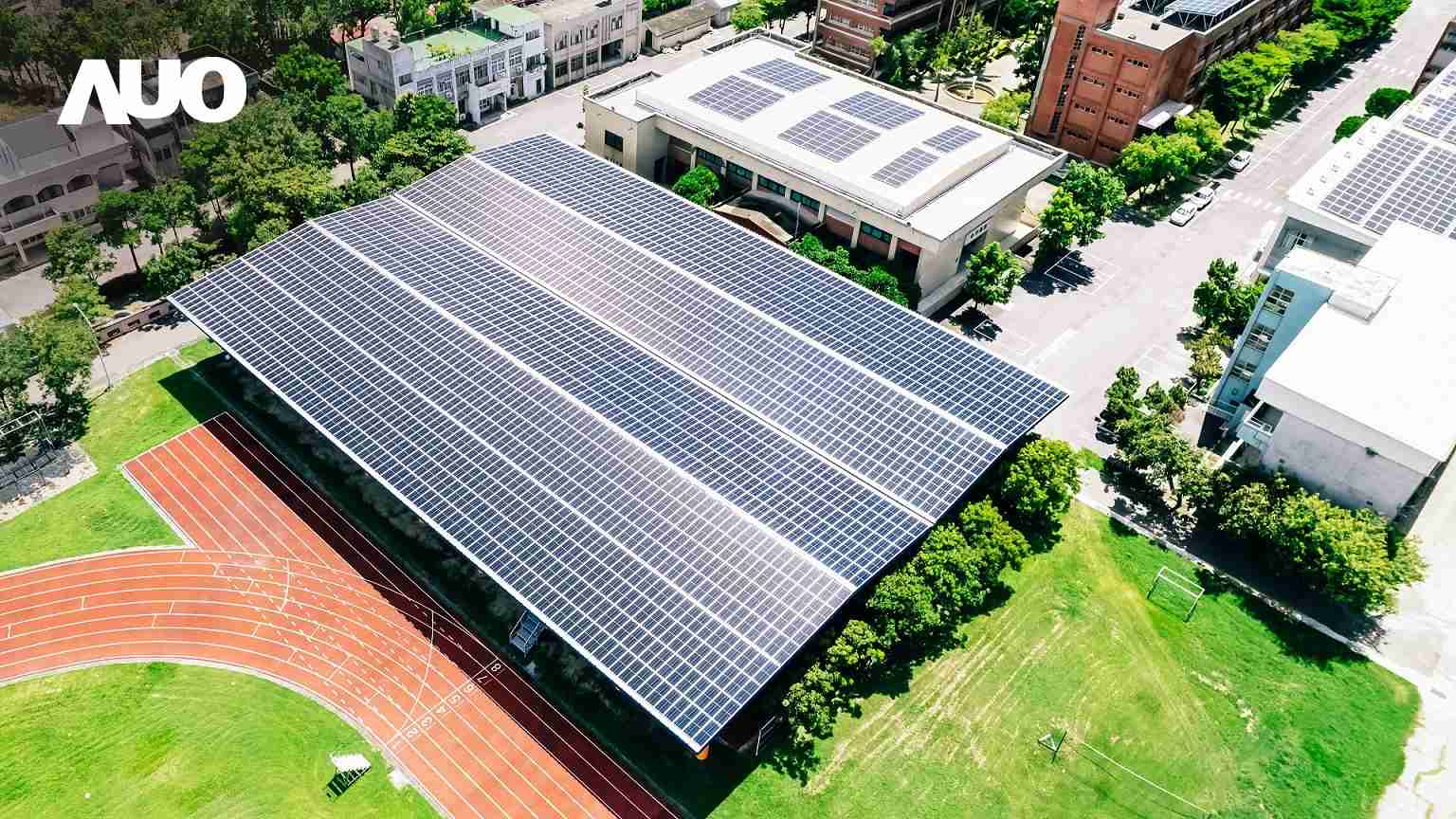 牛牛游戏SunSteel光电整合型浪板具备快速安装、、、、轻量化优势，，，，可提升15%发电效能，，，通过国际IEC与台湾VPC认证安全、、、防漏、、耐候标准